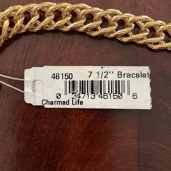 NOS Vintage Monet Gold Tone Textured Curb Chain Link Bracelet; 7.5” - Picture 7 of 7